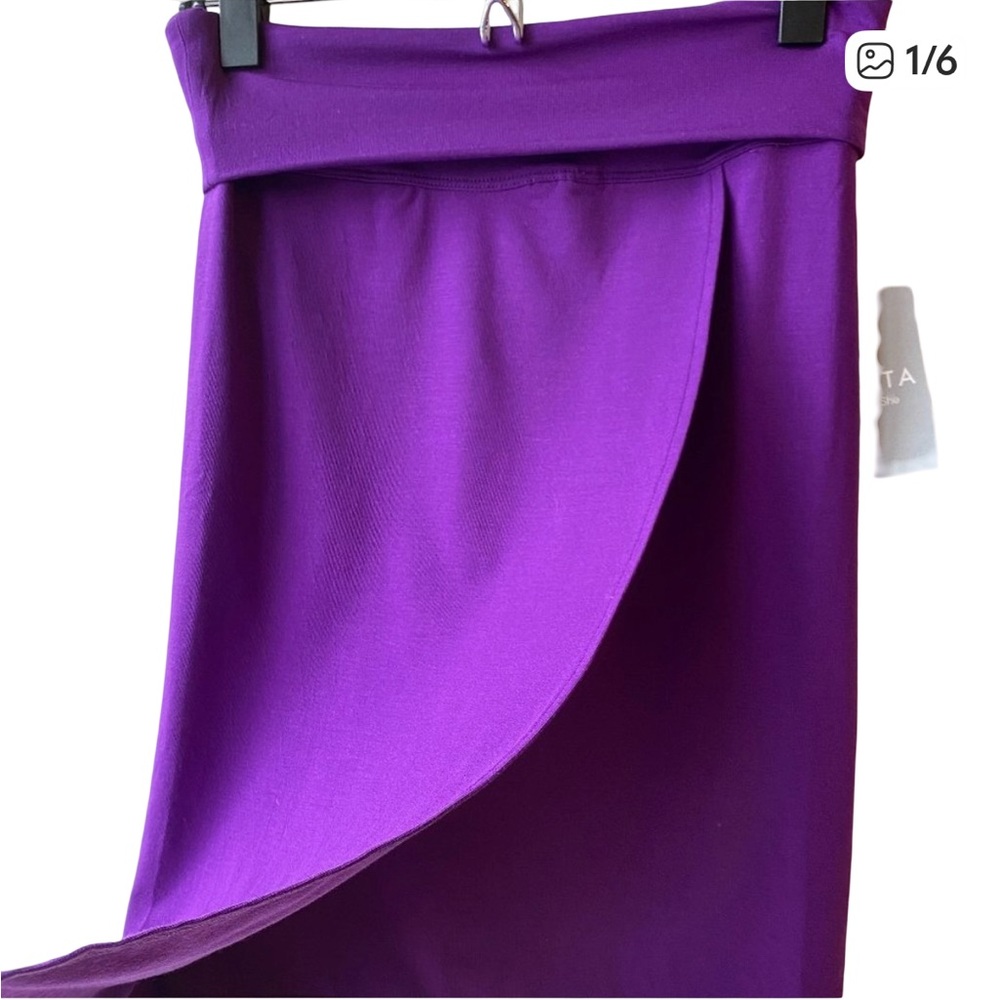 NWT Beautiful Athleta Bright Colorful Purple Skirt